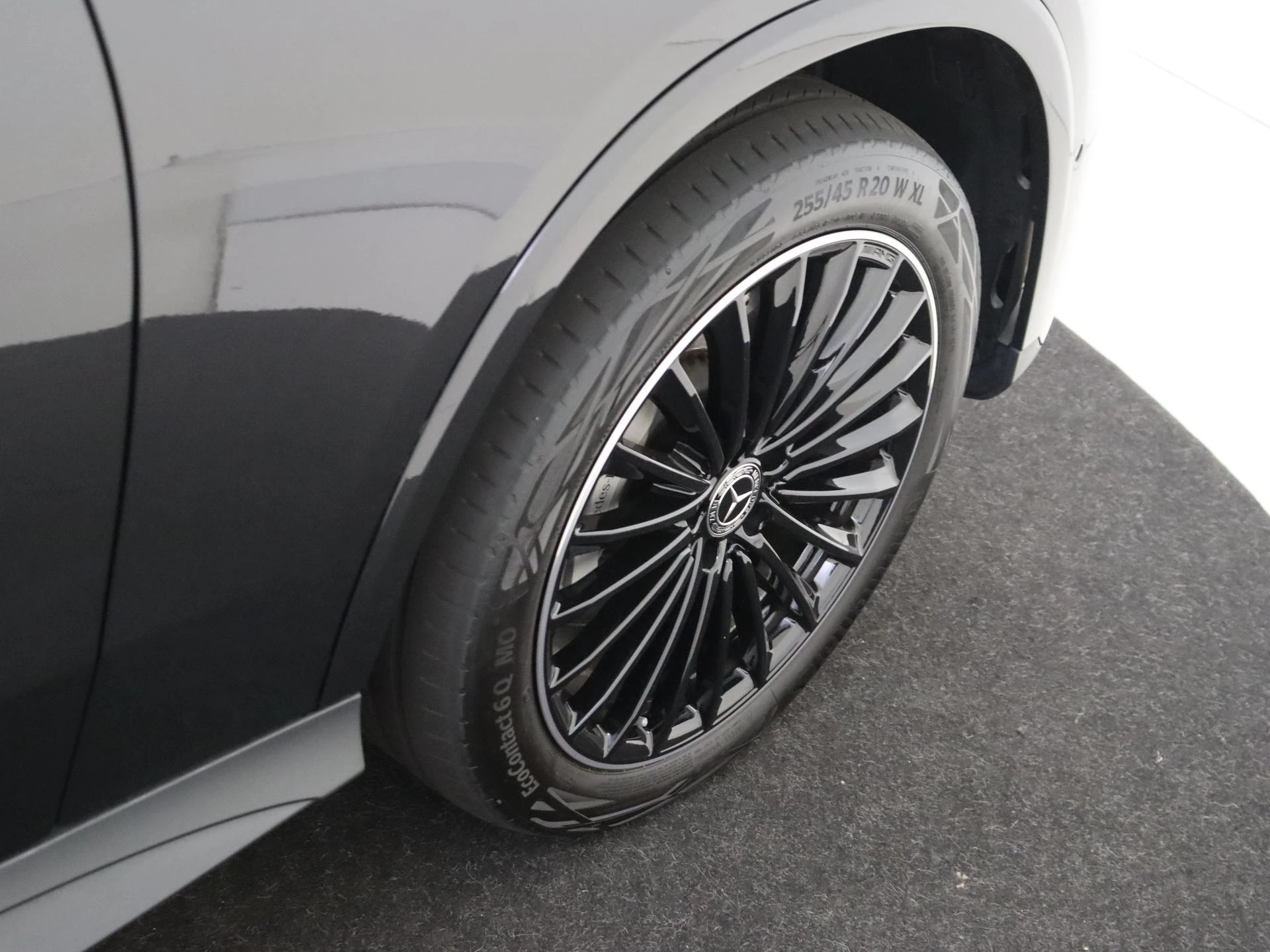 Mercedes-Benz-GLC-image-3