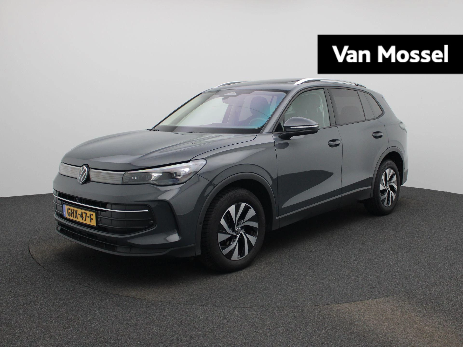 Volkswagen-Tiguan-image-0