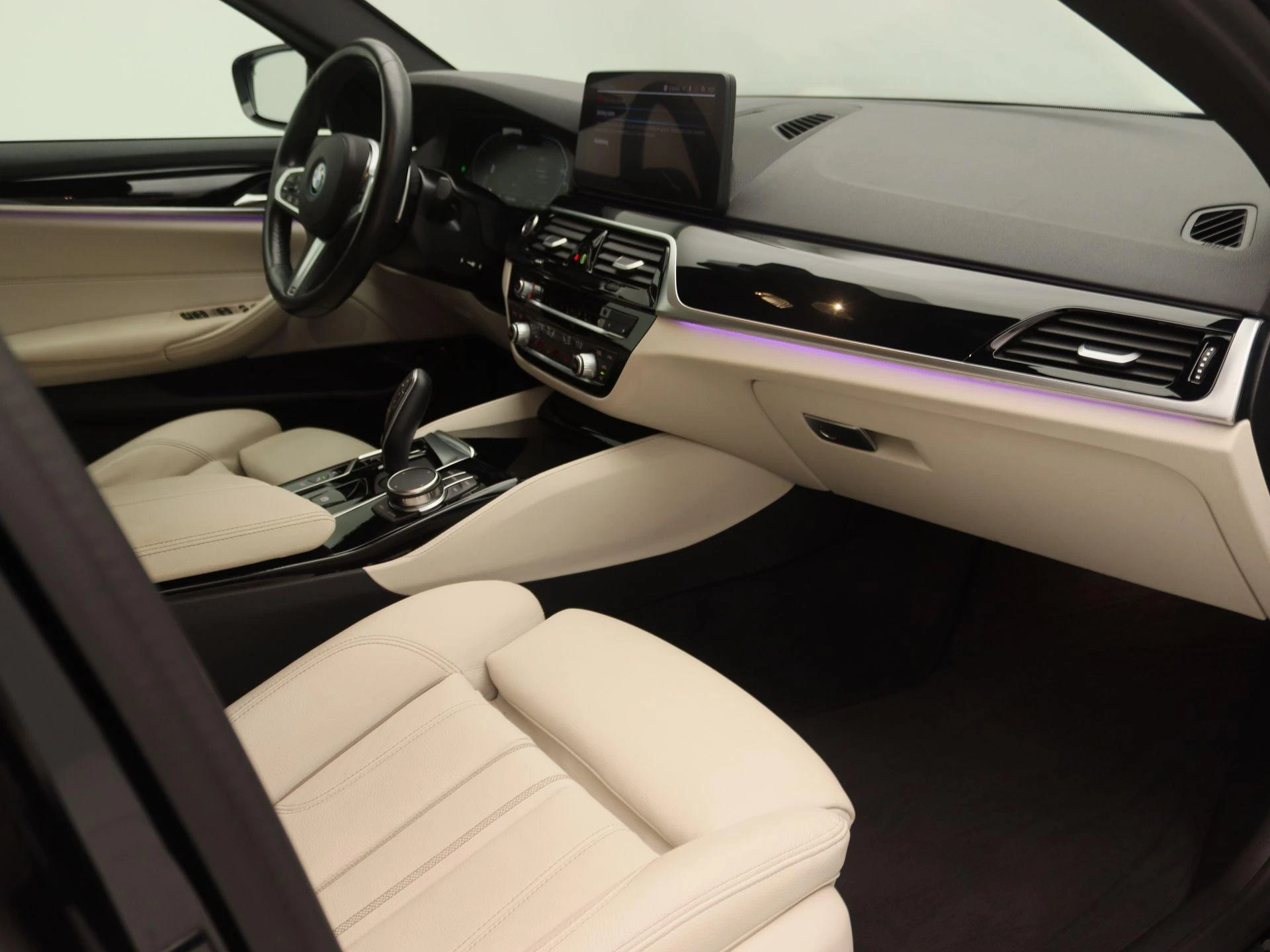 BMW-5 Serie-image-24