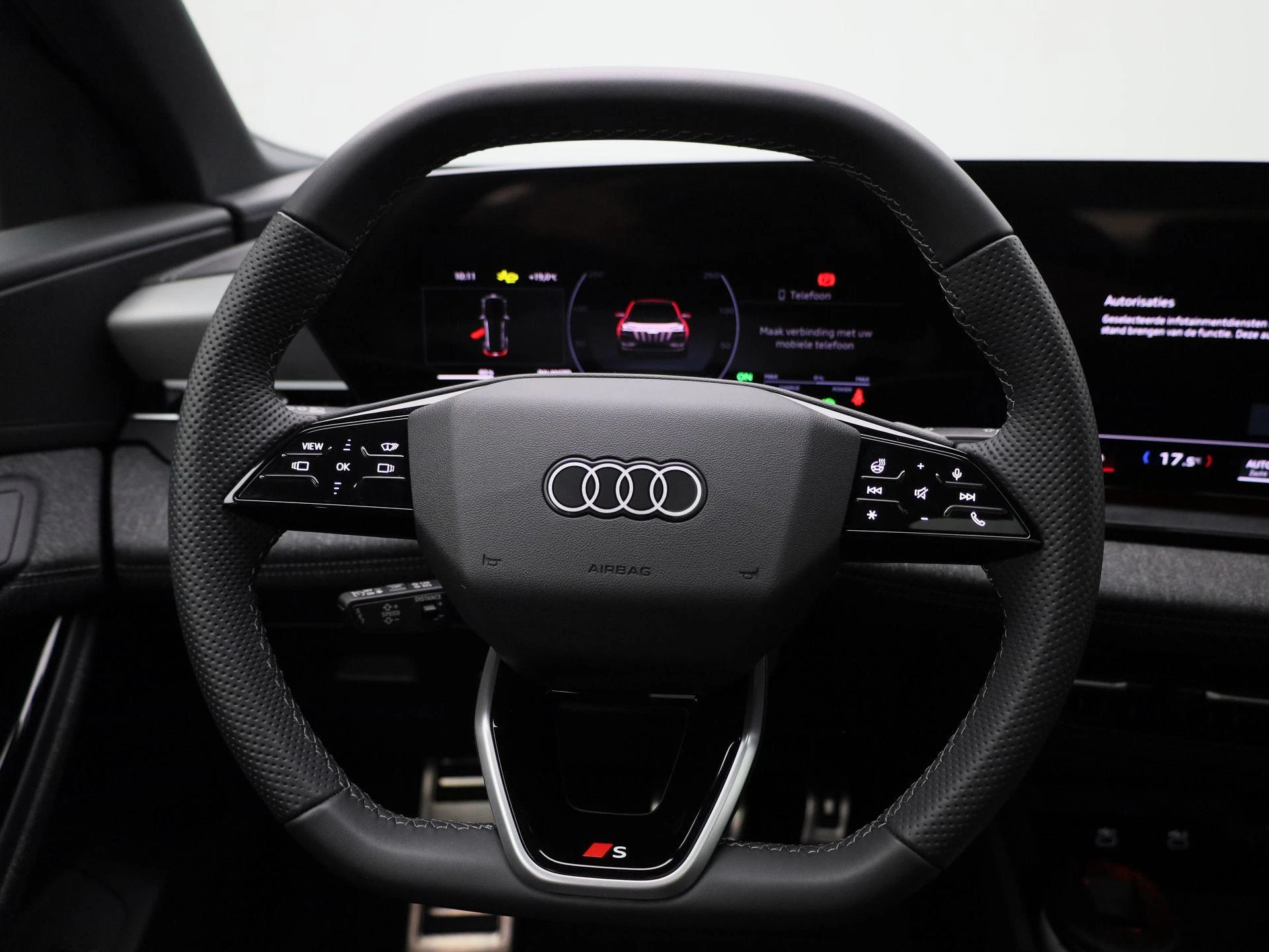 Audi-Q6 e-tron-image-7