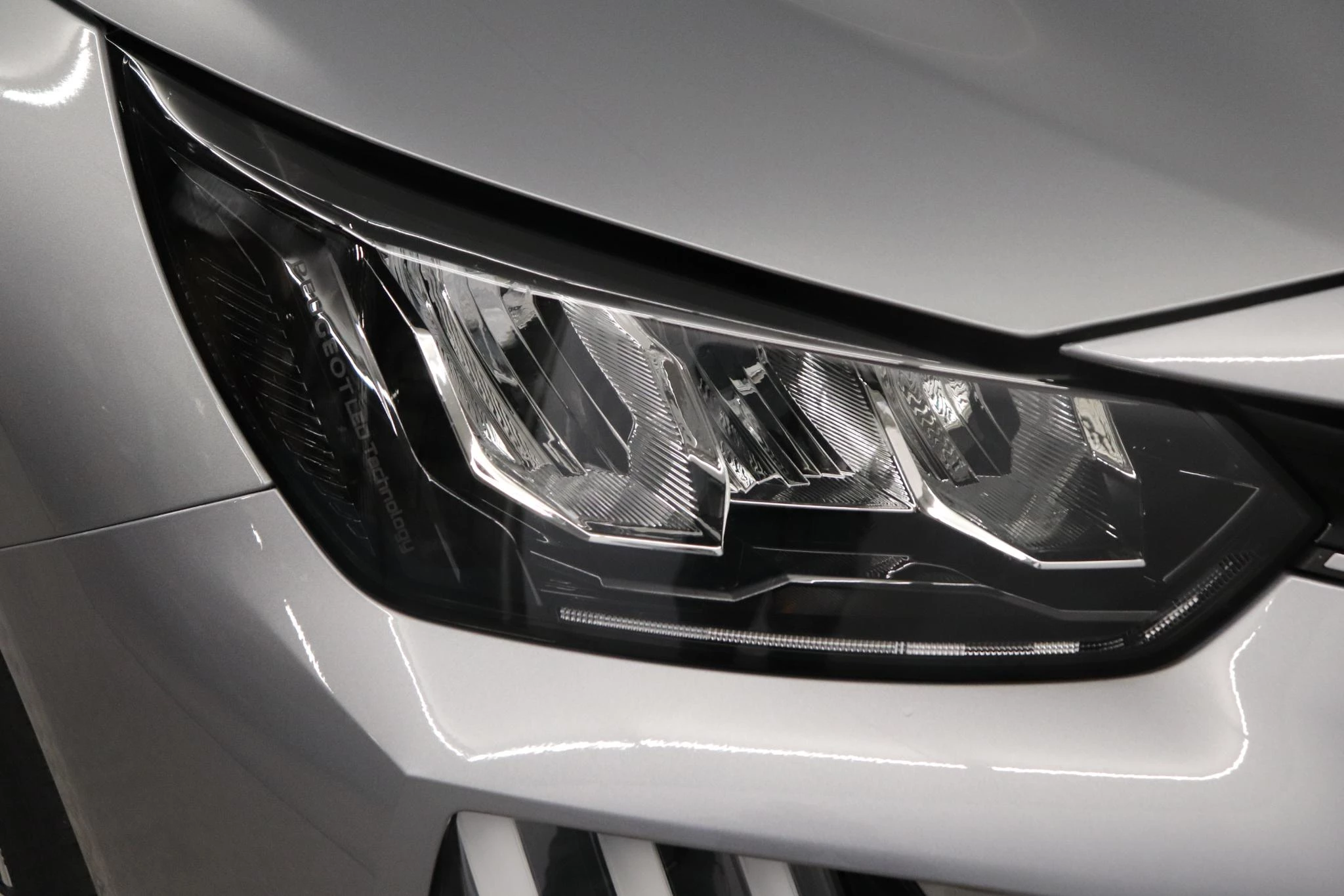 Peugeot 208 1.2 PureTech 100 MAN6 S&S Allure