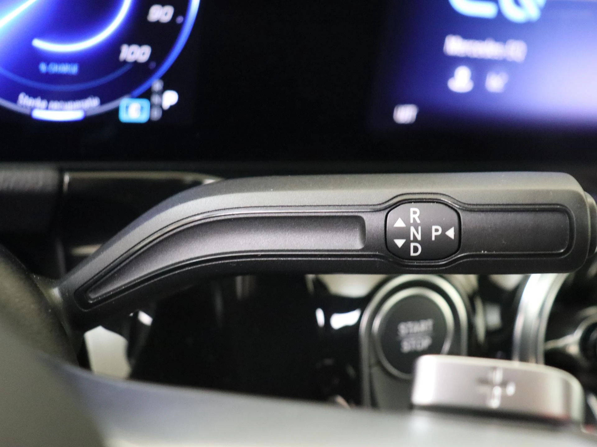 Mercedes-Benz-EQA-image-13