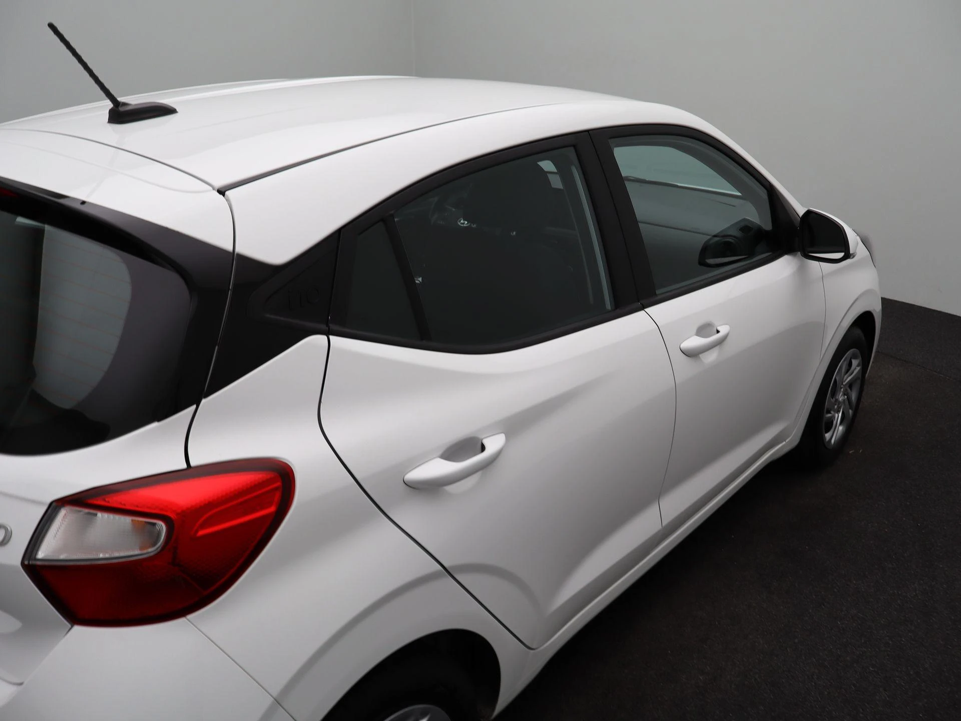 Hyundai-i10-image-36