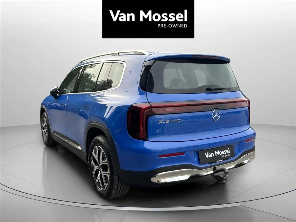 Mercedes-Benz-GLB-image-6