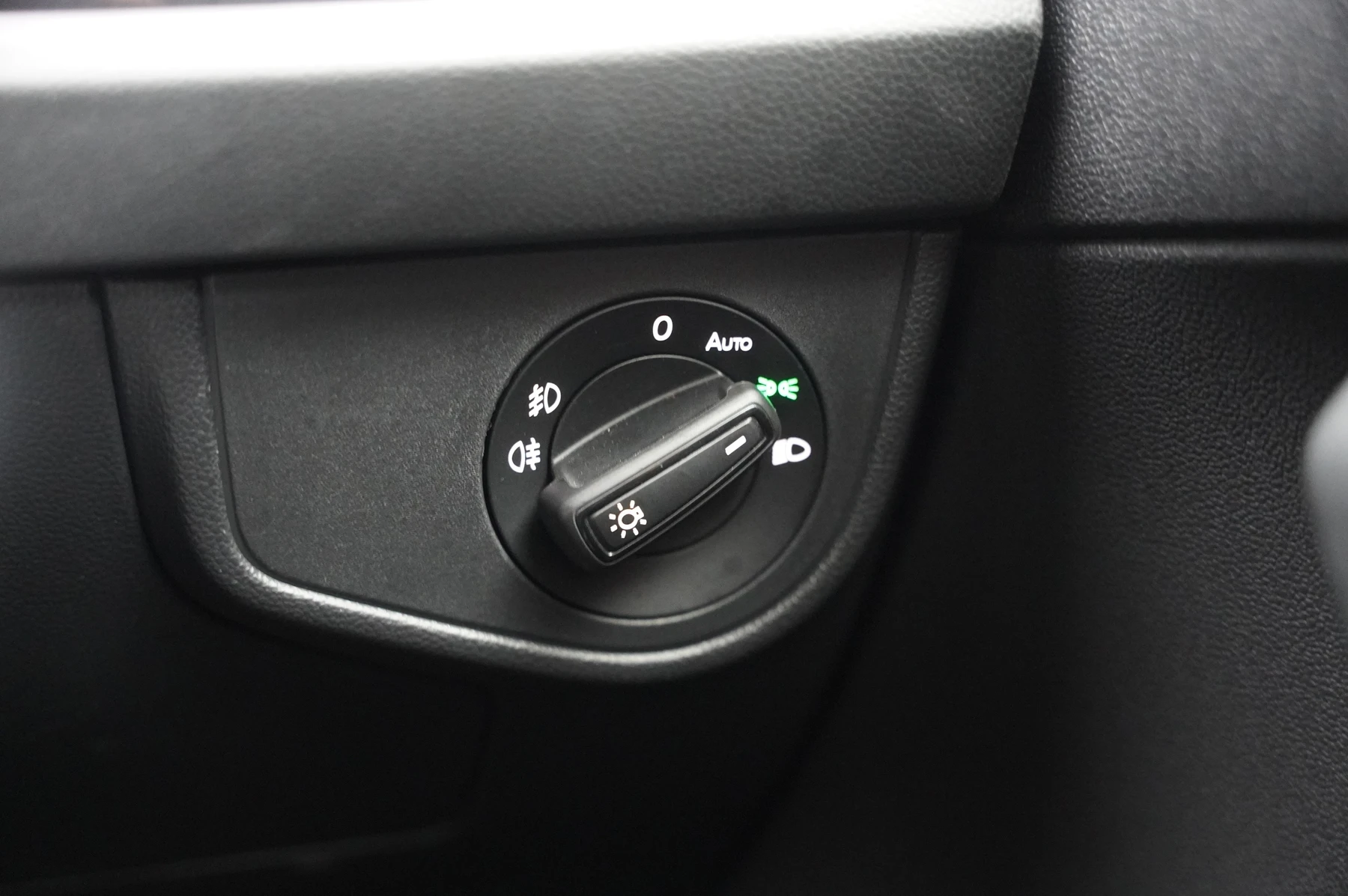 Volkswagen-Taigo-image-20