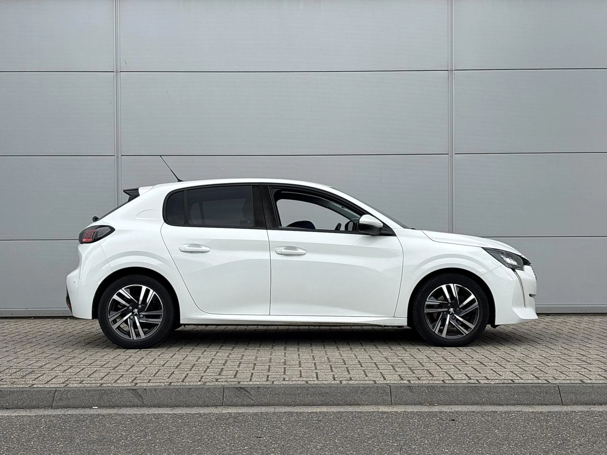 Peugeot 208 1.2 PureTech Blue Lease Allure