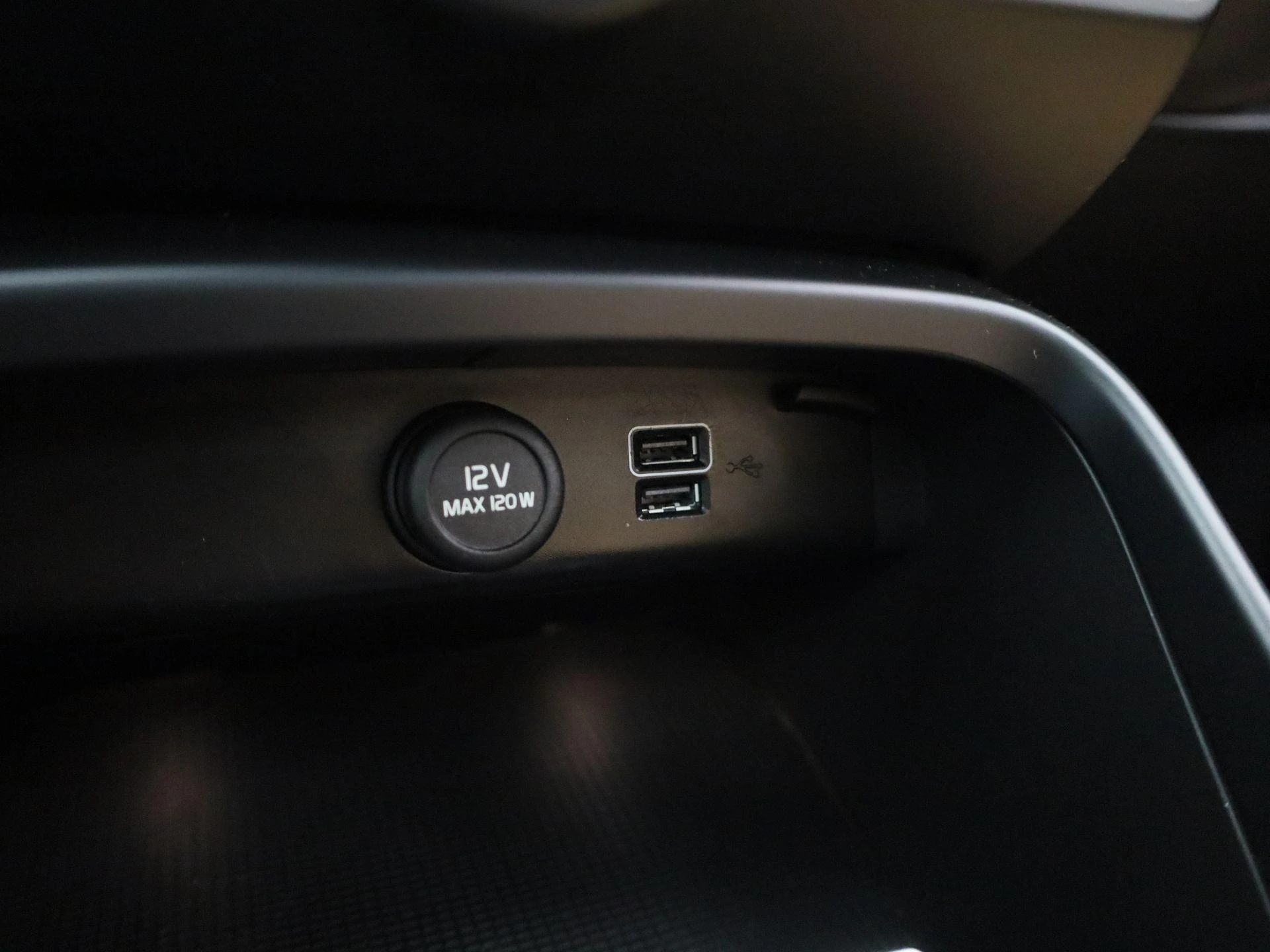 Volvo-XC40-image-25