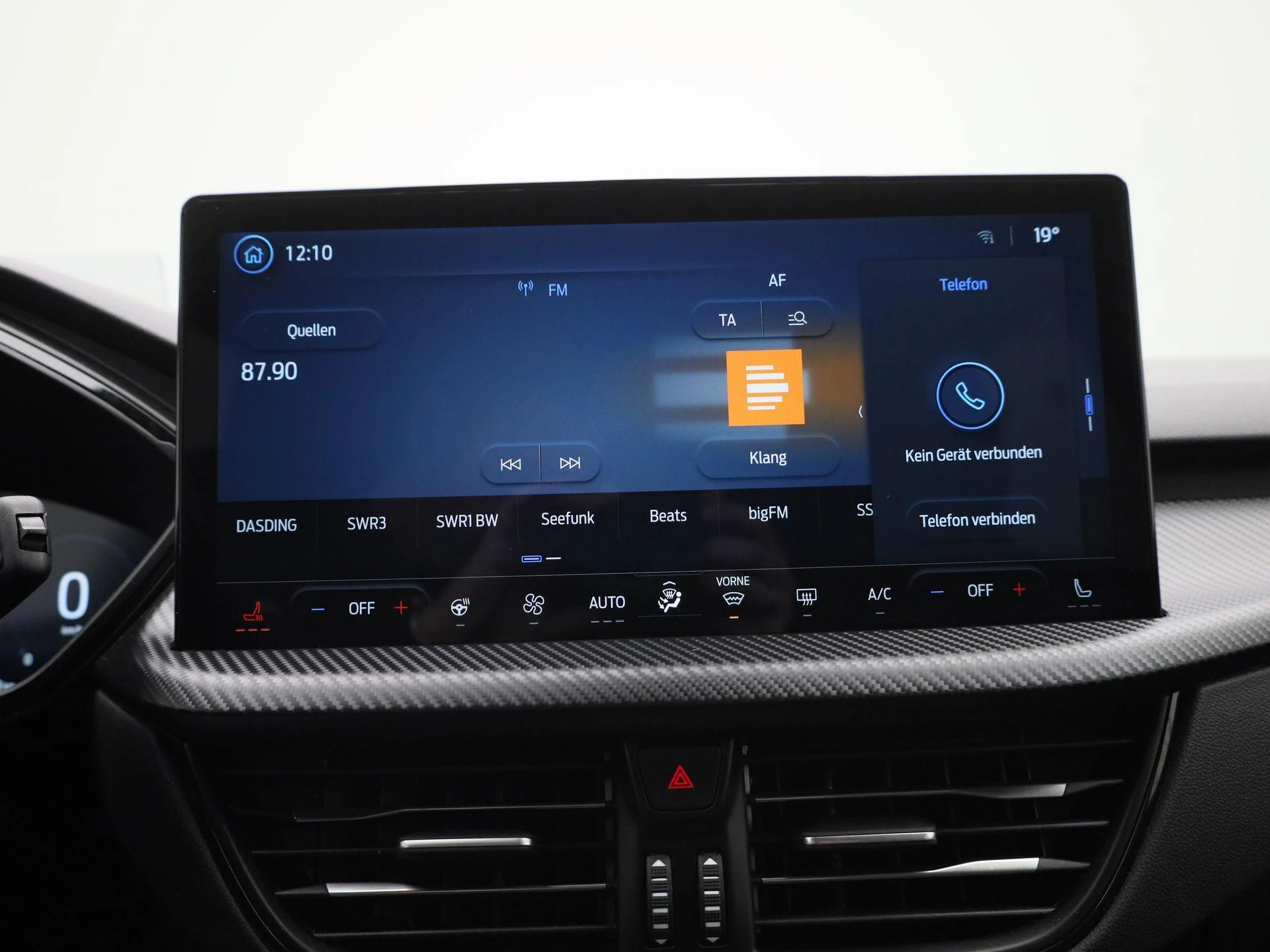 Ford-Kuga-image-23