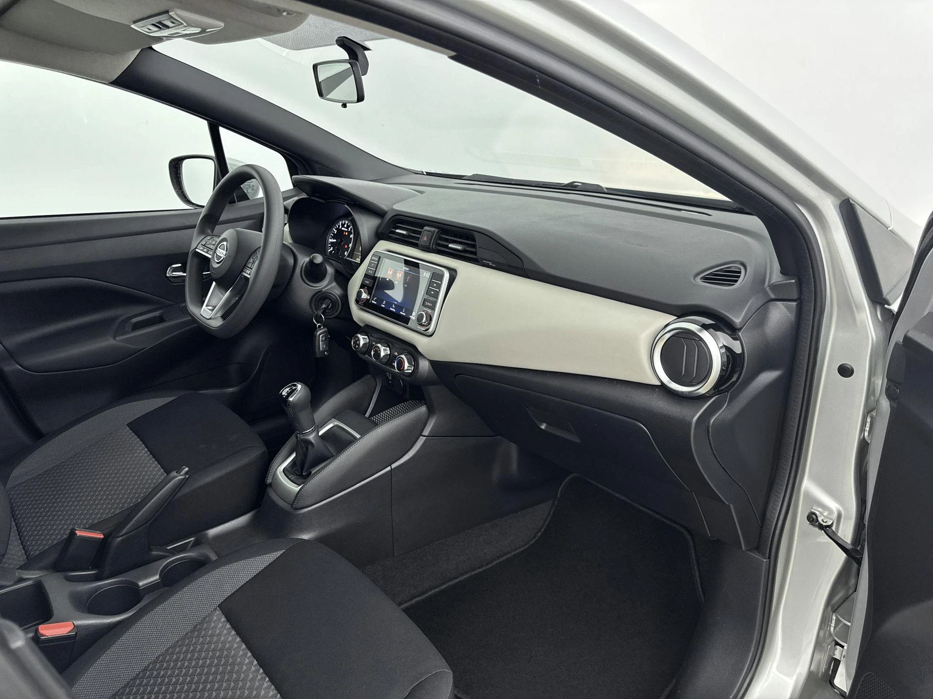 Nissan-Micra-image-7