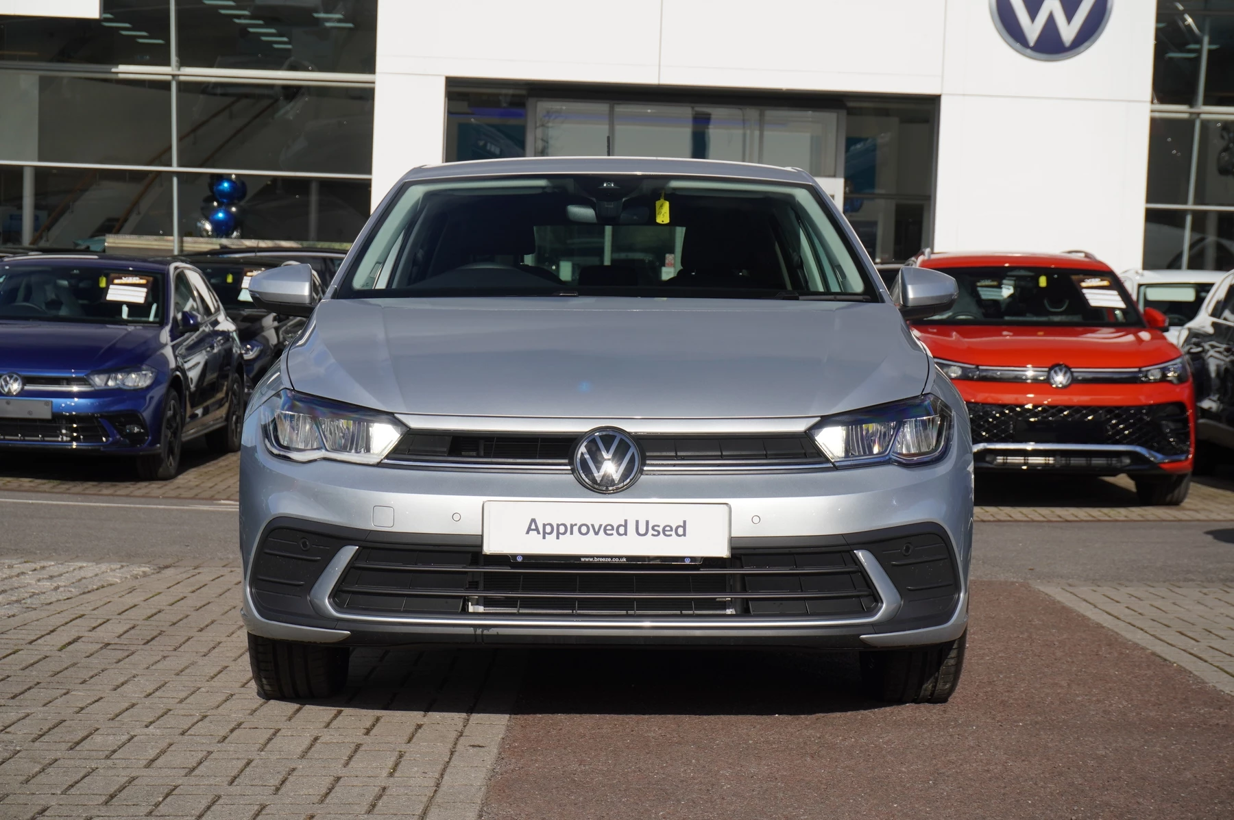 Volkswagen-Polo-image-6