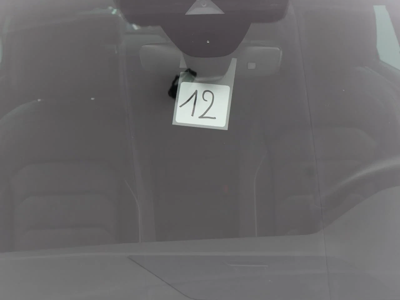 Volkswagen Tiguan eHybrid (PHEV) Tiguan eHybrid 1.4 TSI 150pk R-Line AUTOMAAT*NAVI*PANO*ADAPTIVE*TREKHAAK