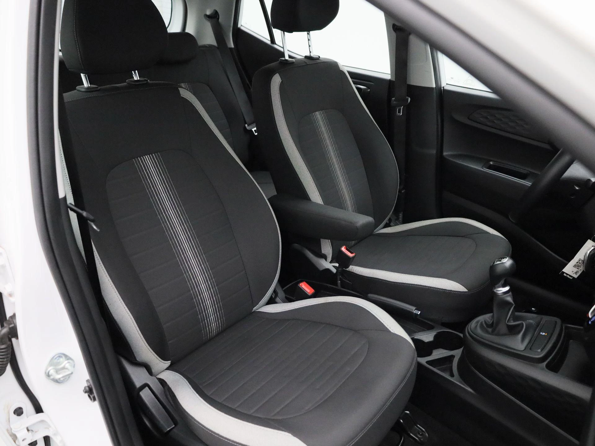 Hyundai-i10-image-29