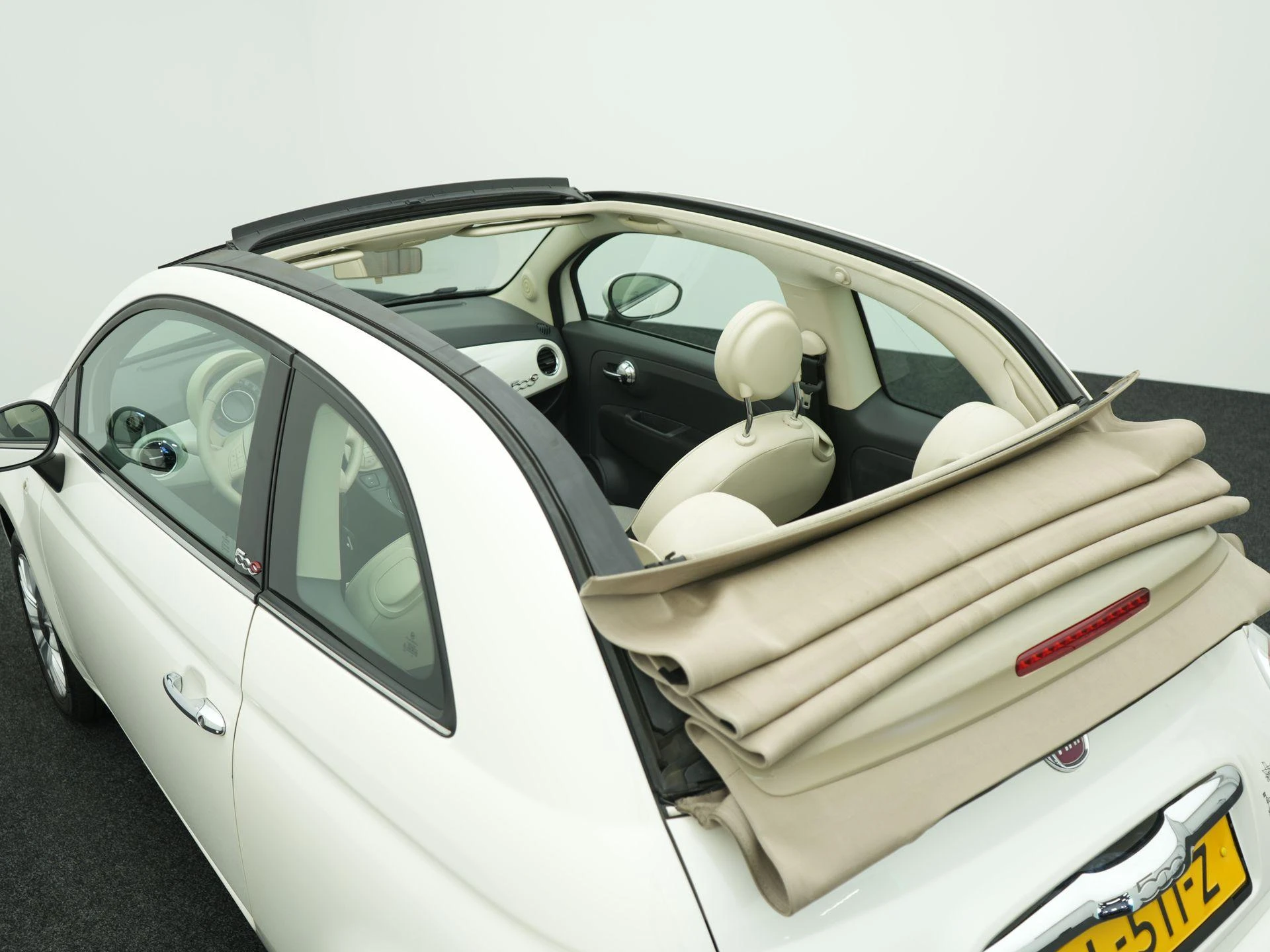 Fiat-500C-image-26