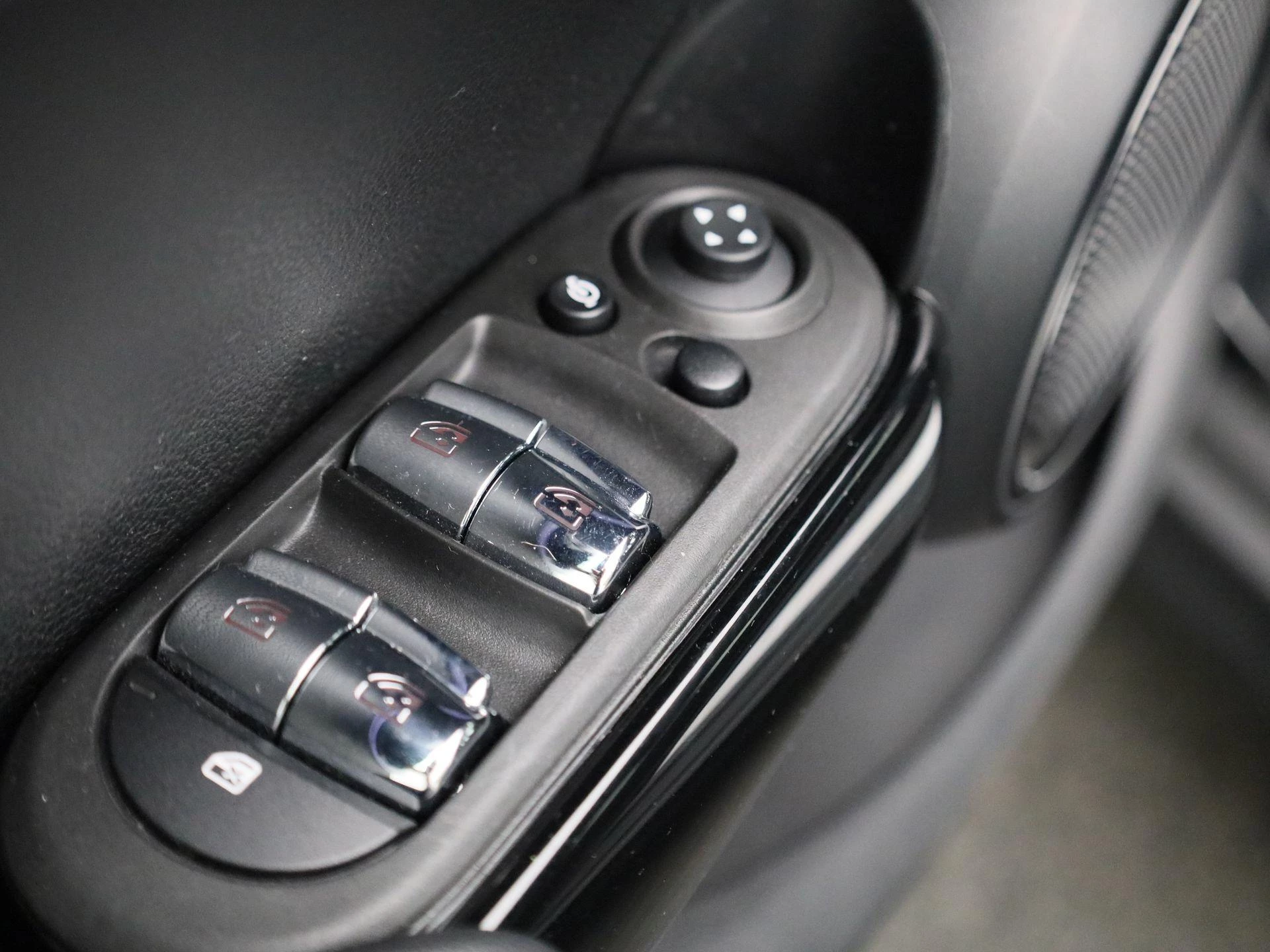 MINI One Black Edition (75 kW)