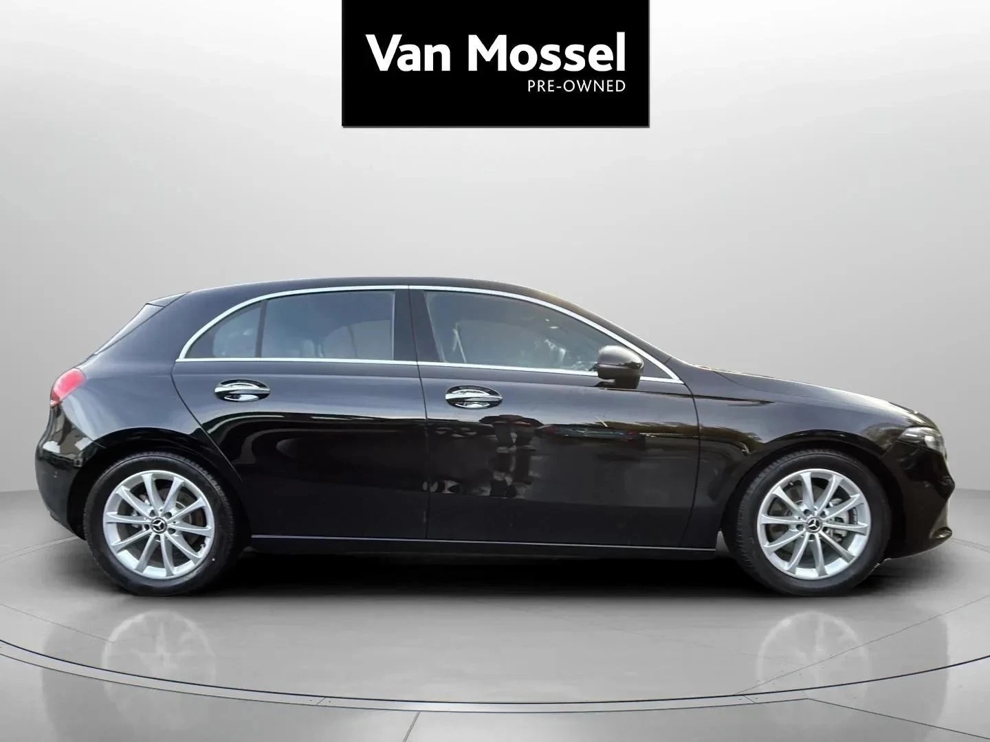 Mercedes-Benz-A-Klasse-image-3