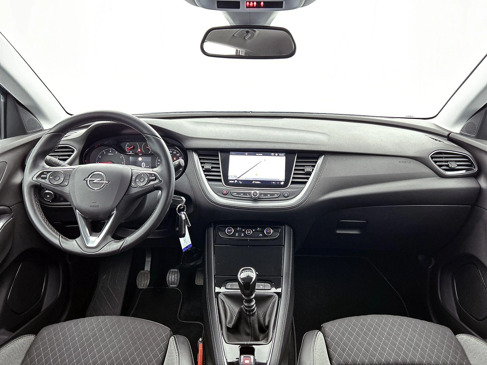 Opel Grandland X 1.2 Turbo Business +