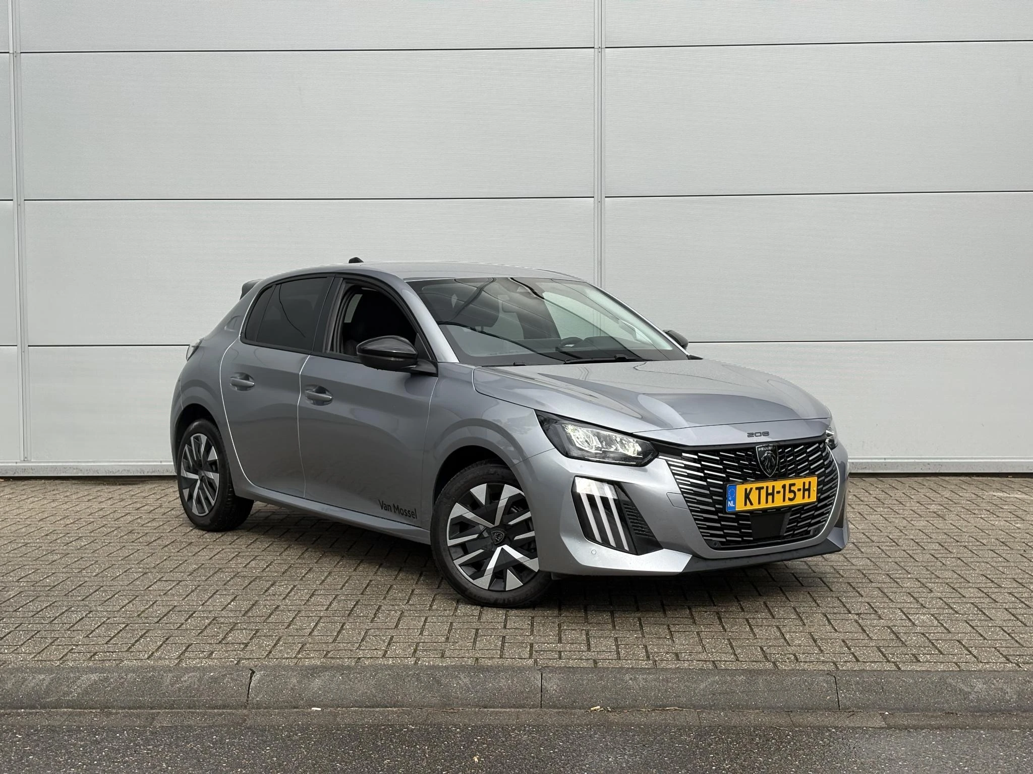 Peugeot-208-image-7