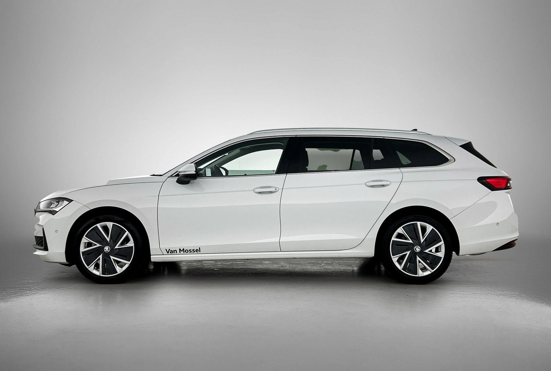 Škoda-Superb-image-1