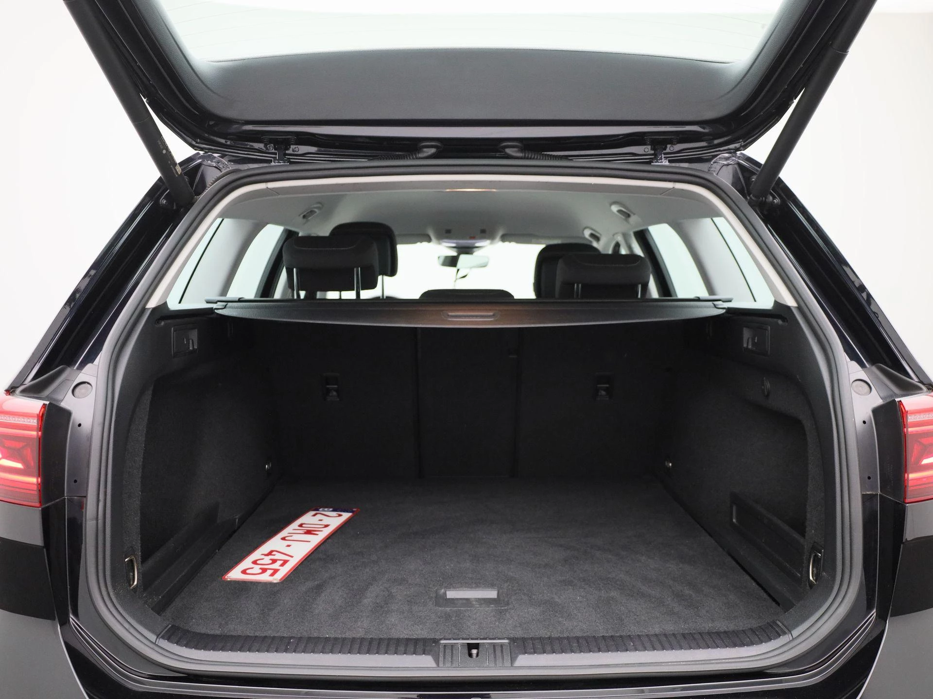 Volkswagen Passat Variant 1.6 TDI Elegance Business R