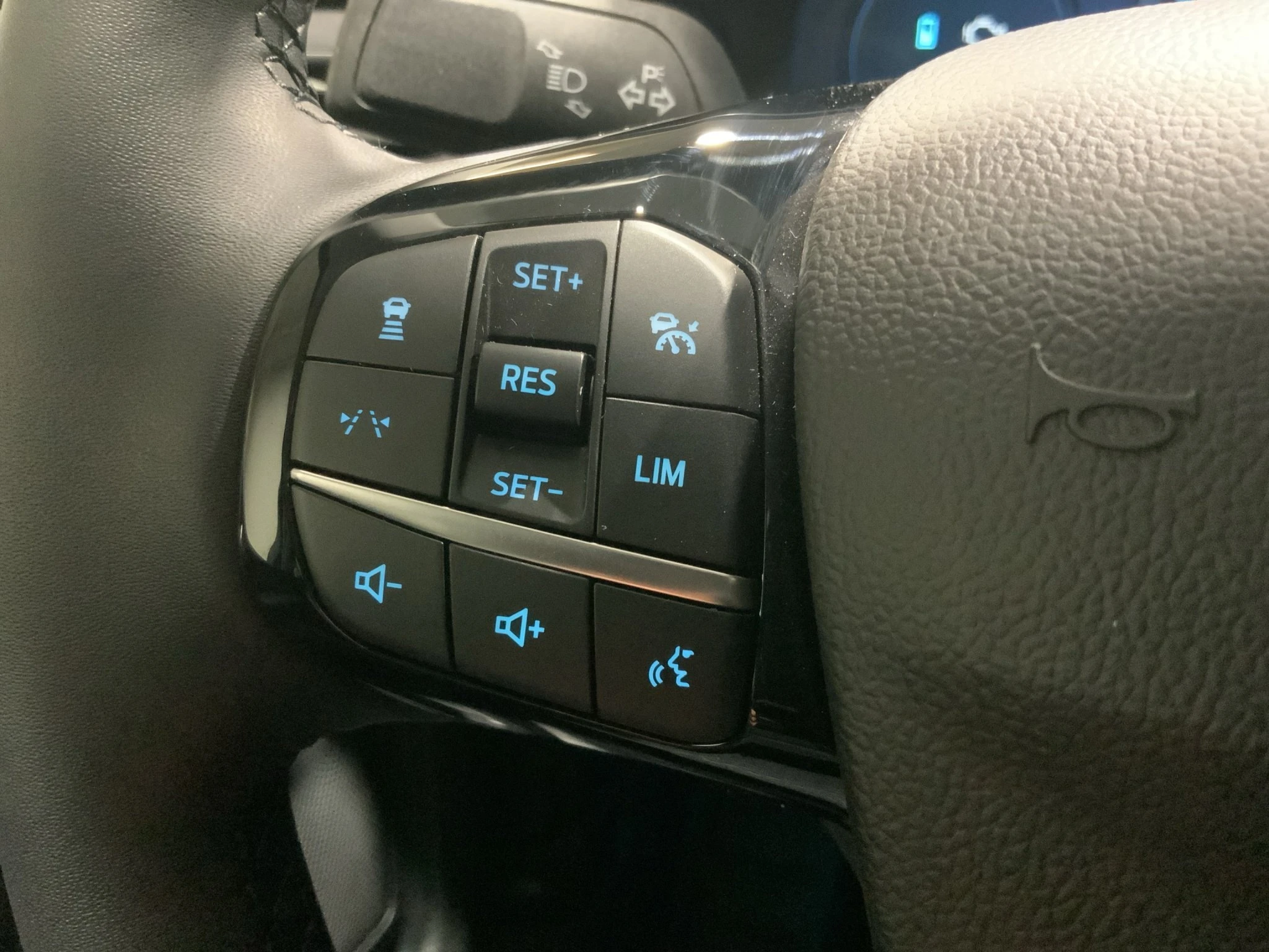 Ford-Kuga-image-19