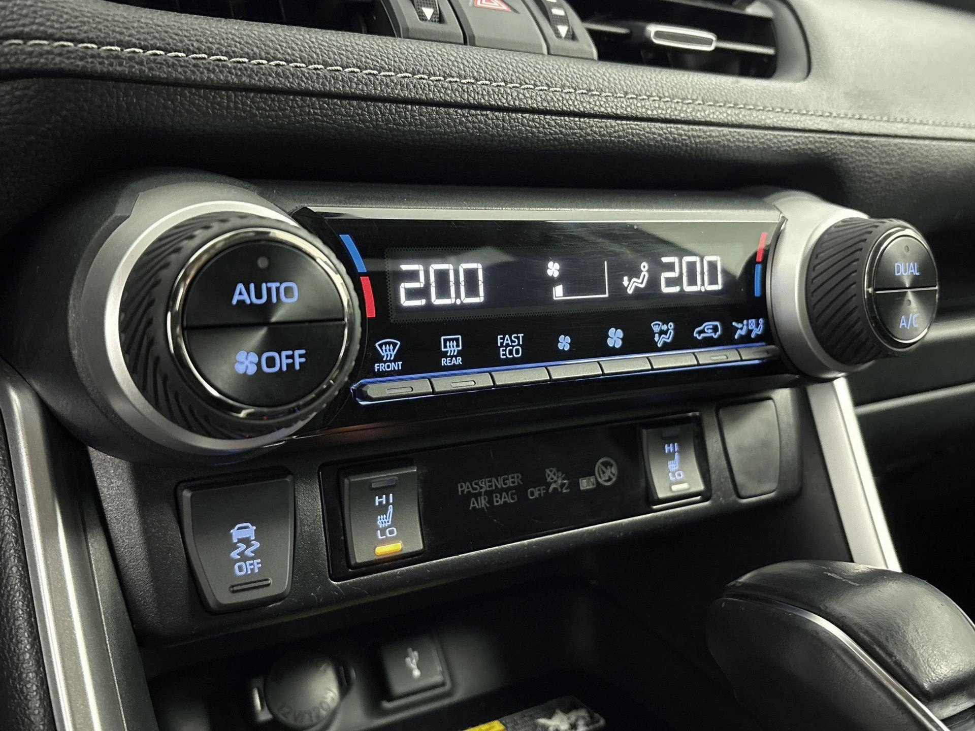 Toyota-RAV4-image-18