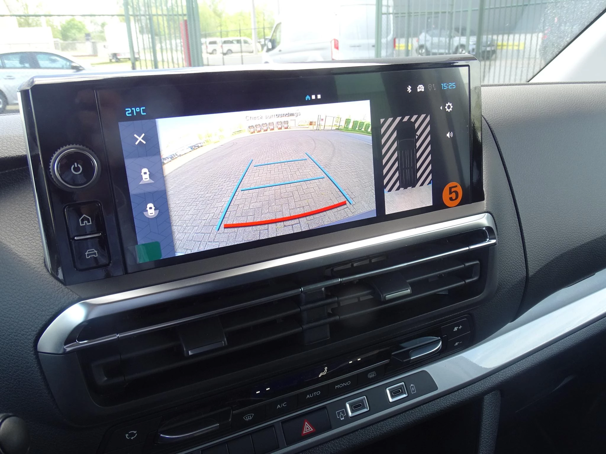 Citroën-Jumpy-image-15