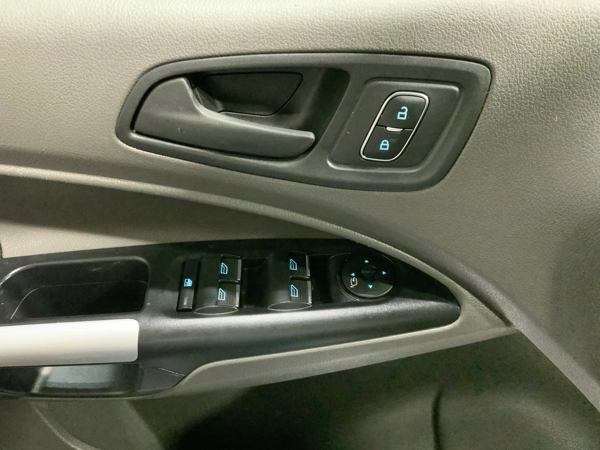 Ford-Transit Connect-image-14