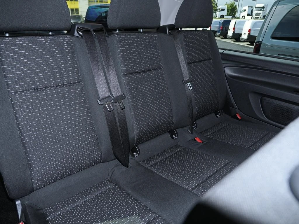 Mercedes-Benz-Vito 116-image-12