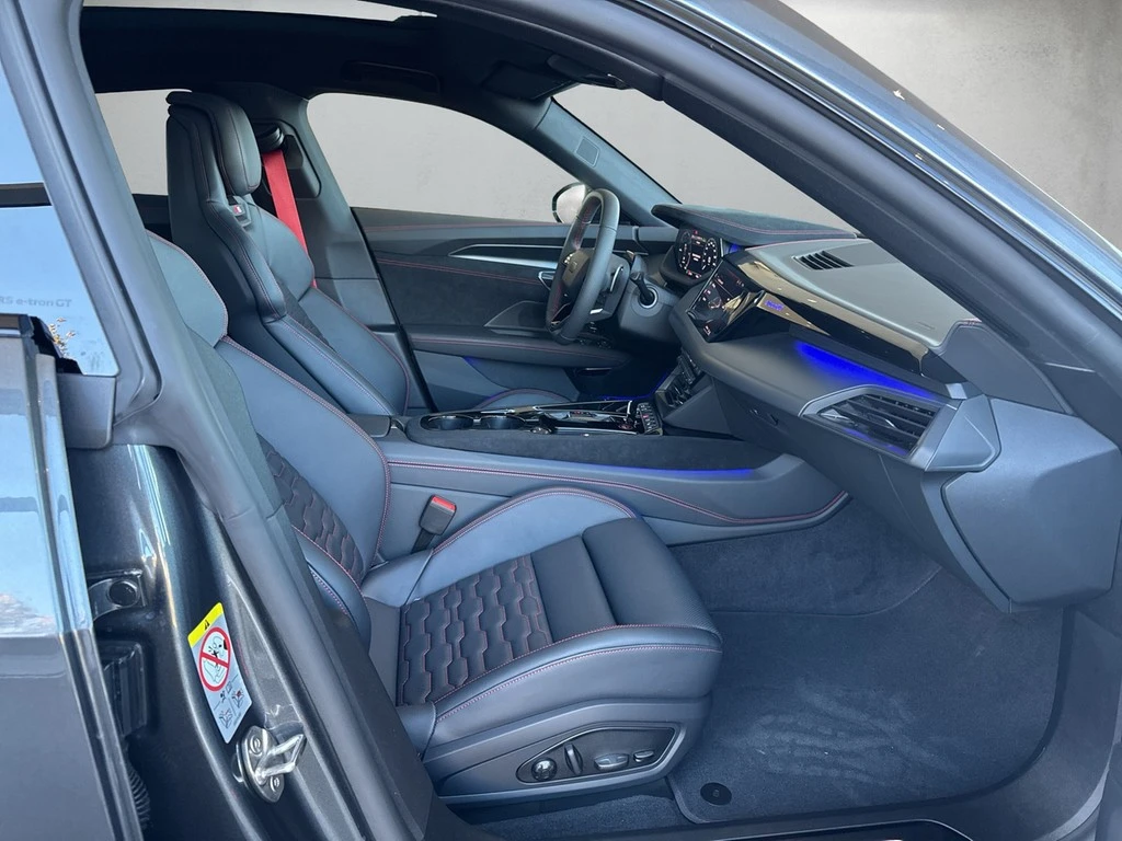 Audi-e-tron GT-image-12