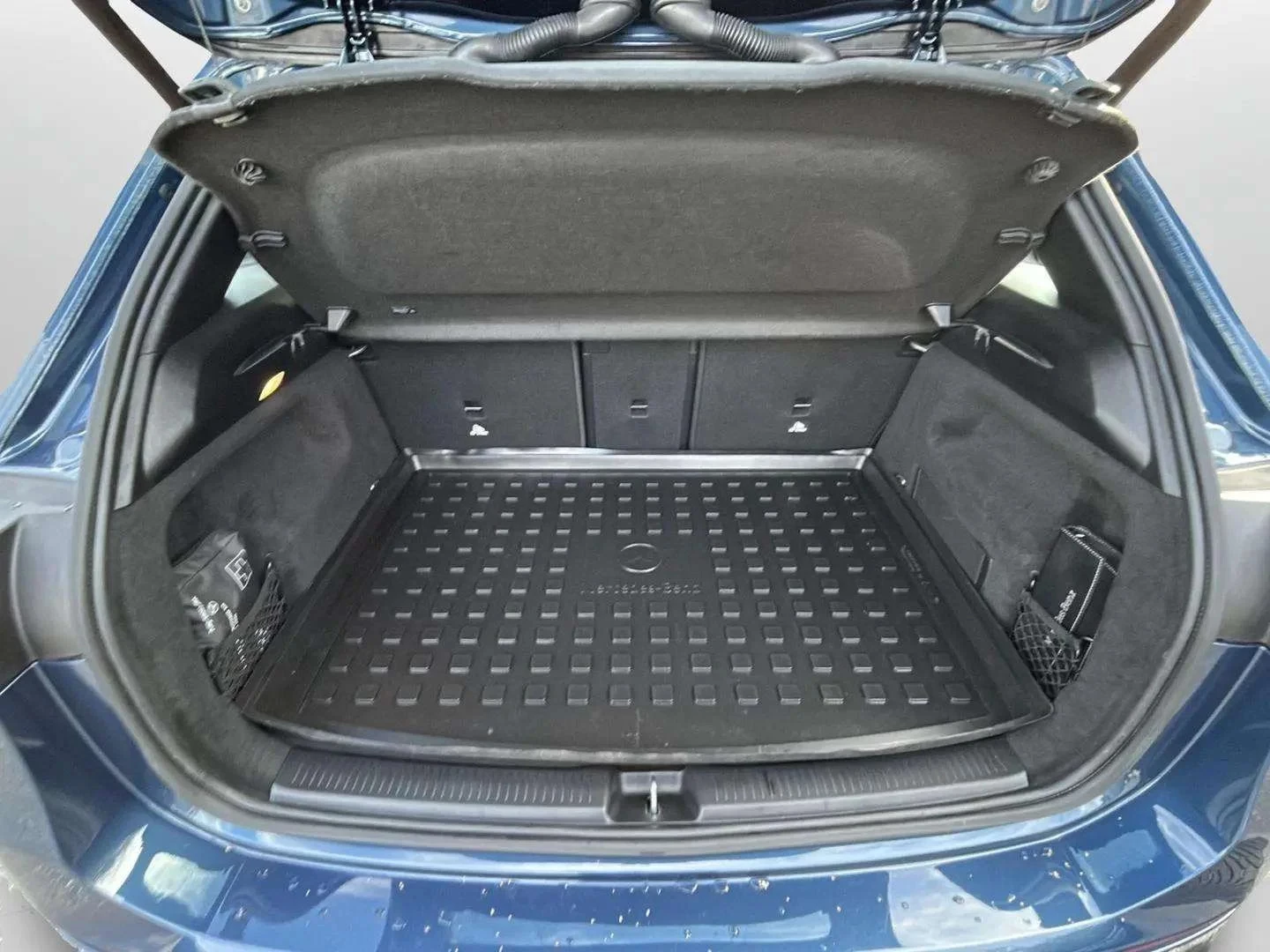 Mercedes-Benz-B-Klasse-image-19