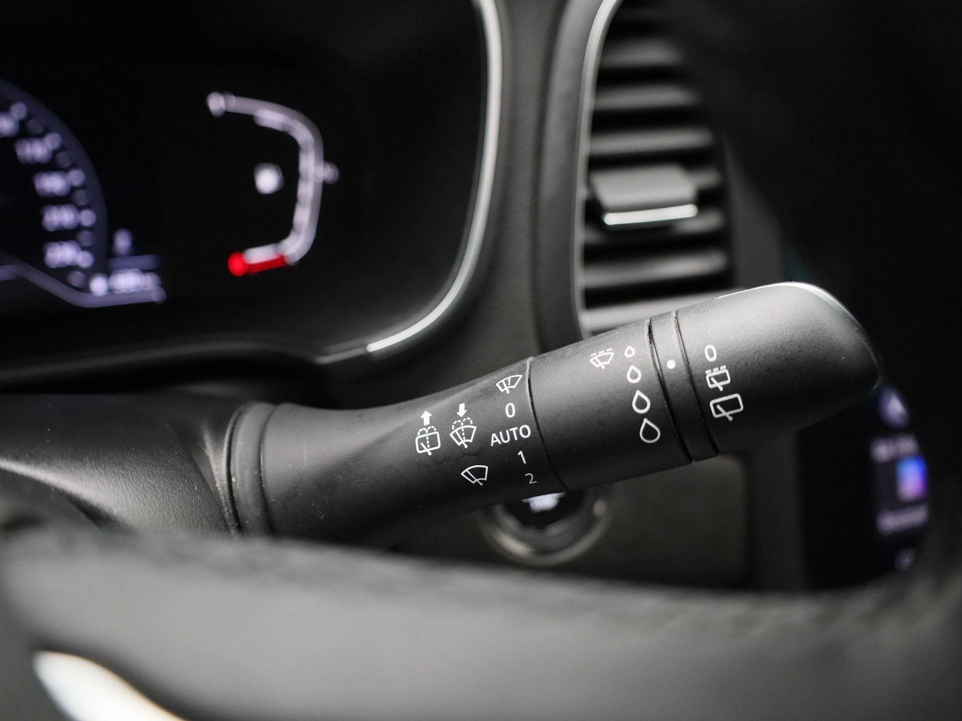 Renault-Mégane Grand Tour-image-20