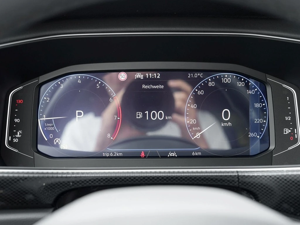 Volkswagen T-Cross R-Line 1.0 TSI AHV RearView BlackStyle