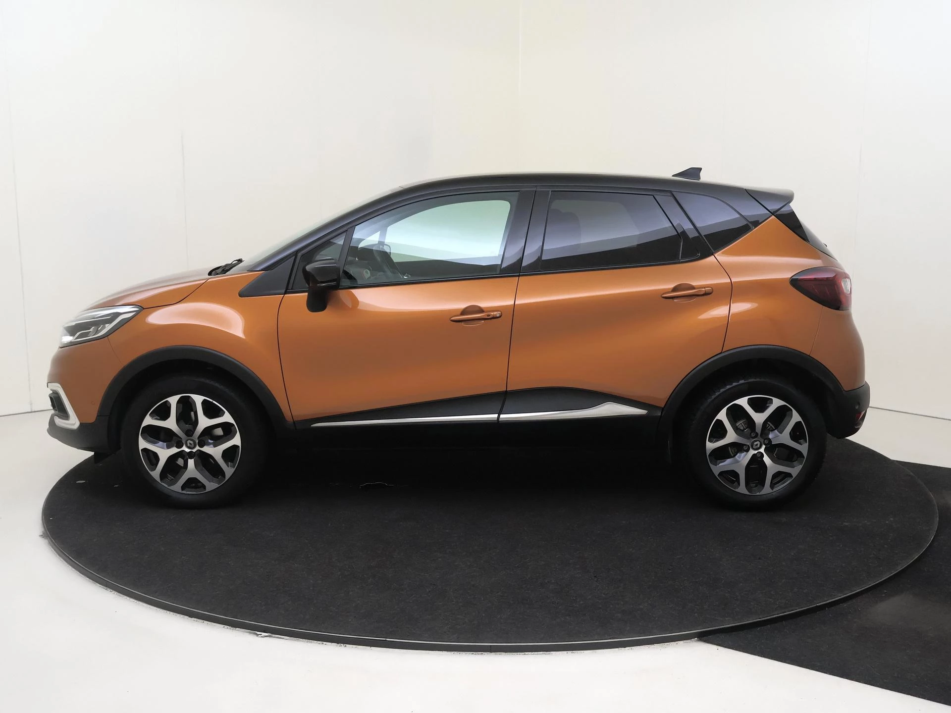 Renault-Captur-image-7