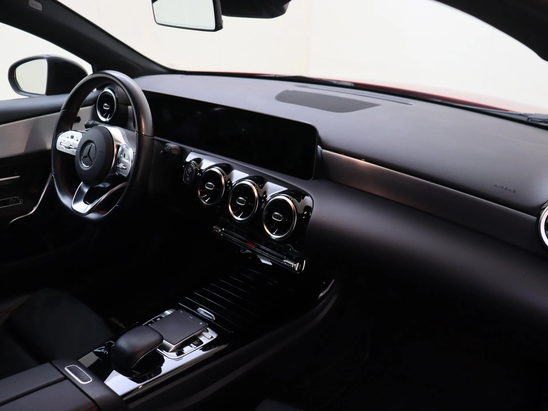 Mercedes-Benz-A-Klasse-image-4