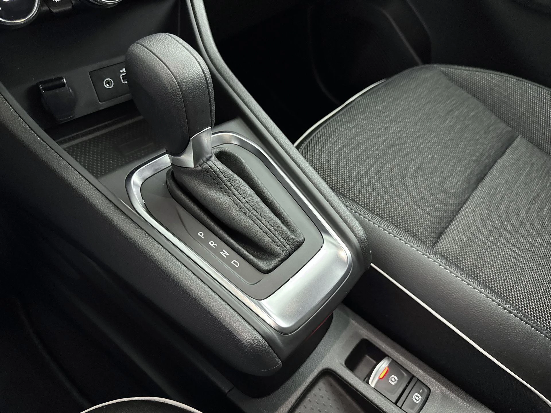 Renault-Captur-image-12