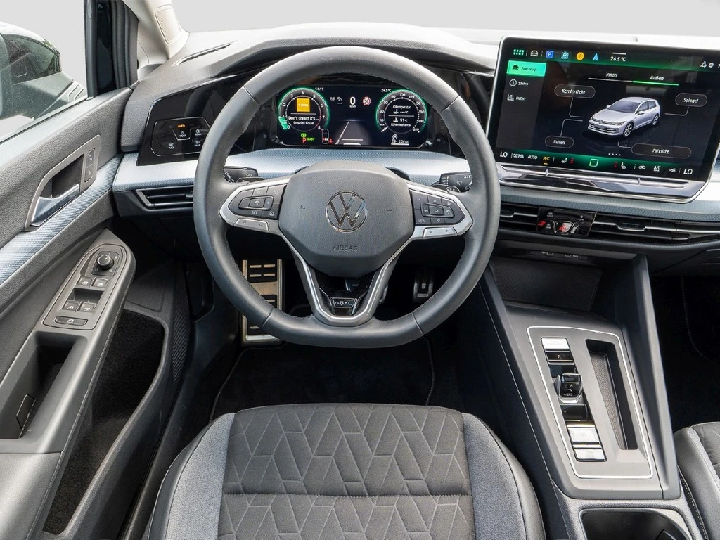 Volkswagen-Golf-image-12