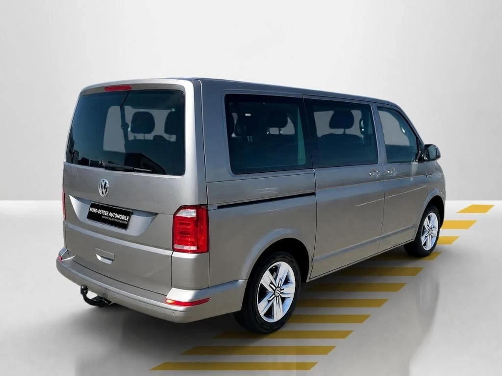 Volkswagen-Caravelle-image-6
