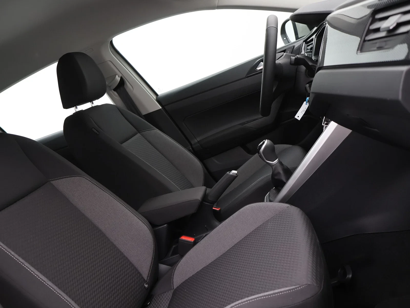 Volkswagen-Taigo-image-6