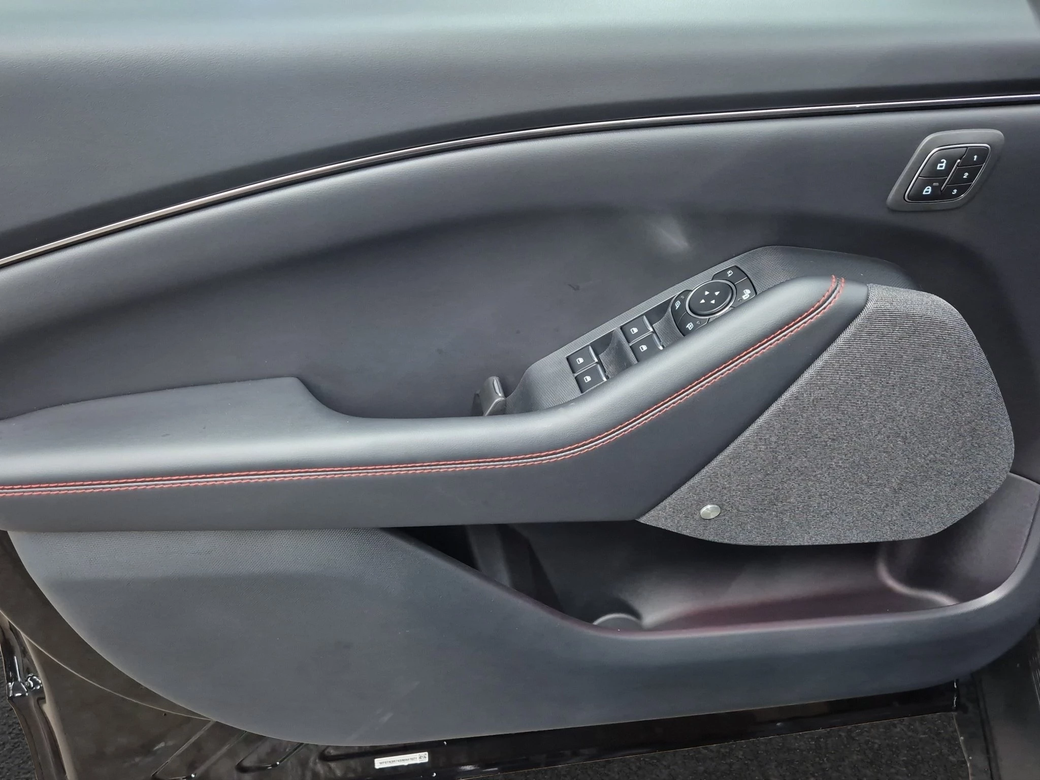 Ford-Mustang Mach-E-image-15