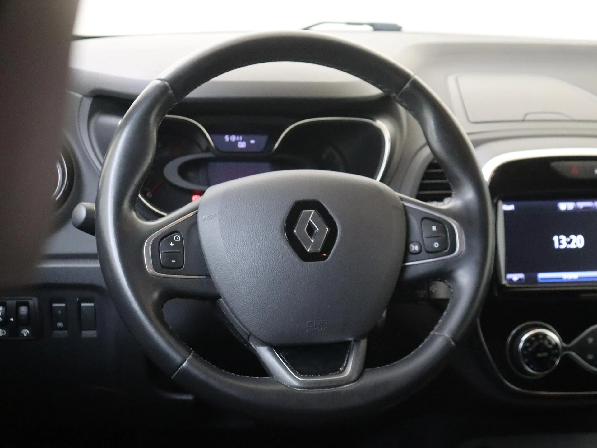 Renault-Captur-image-9