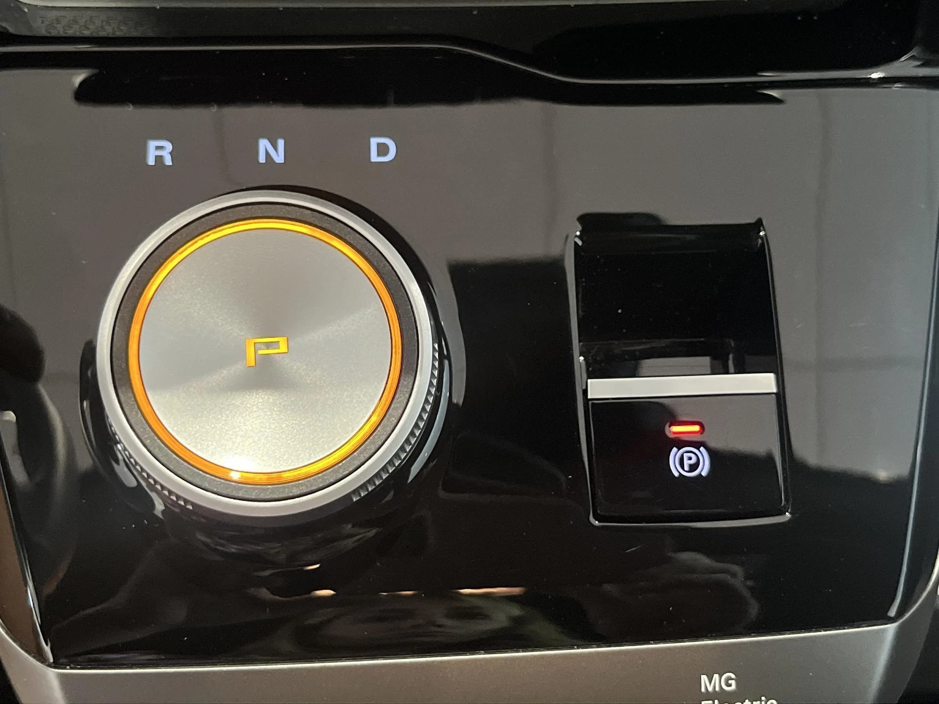 MG MG4 64 kWh Luxury