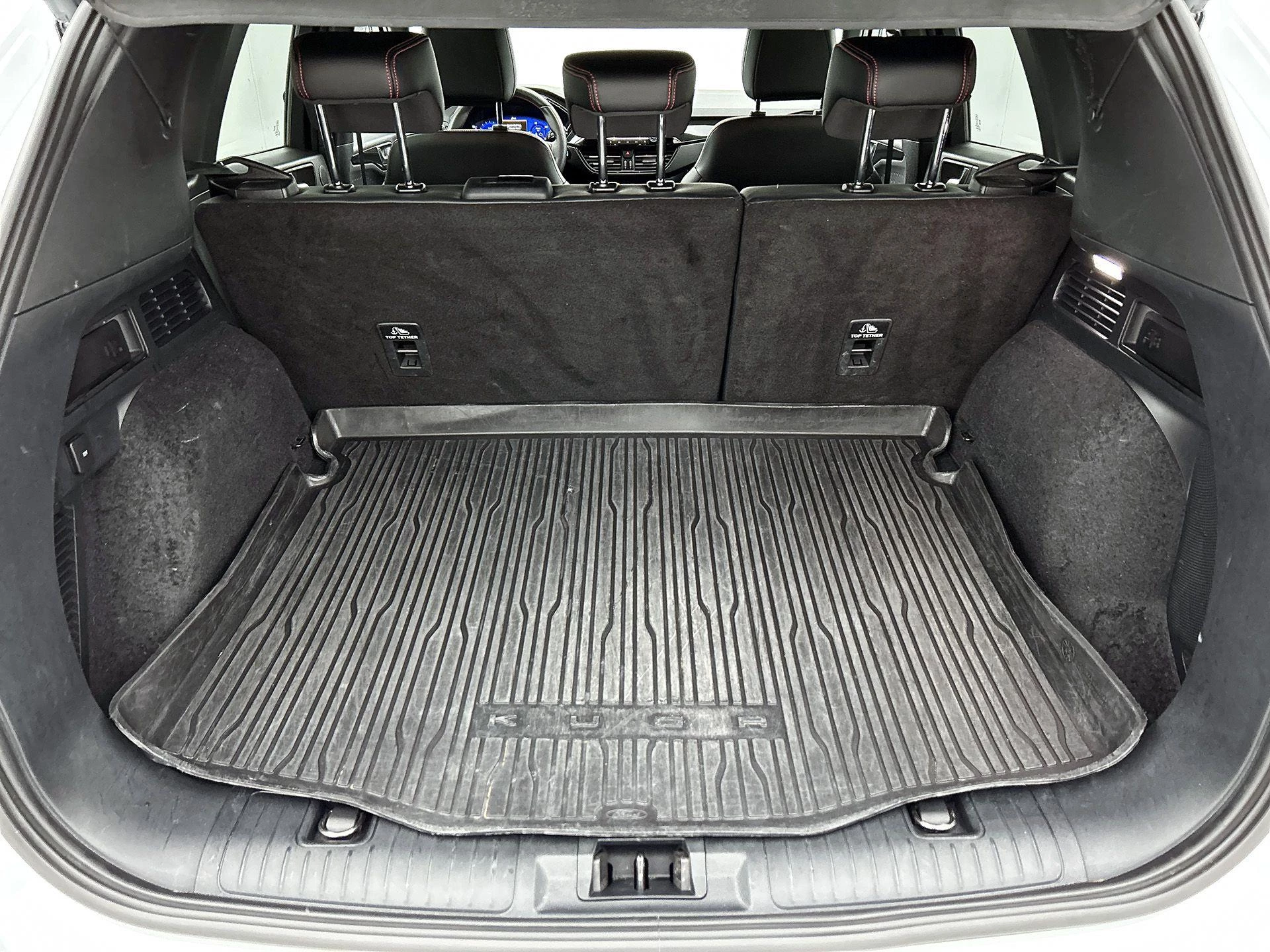 Ford-Kuga-image-13