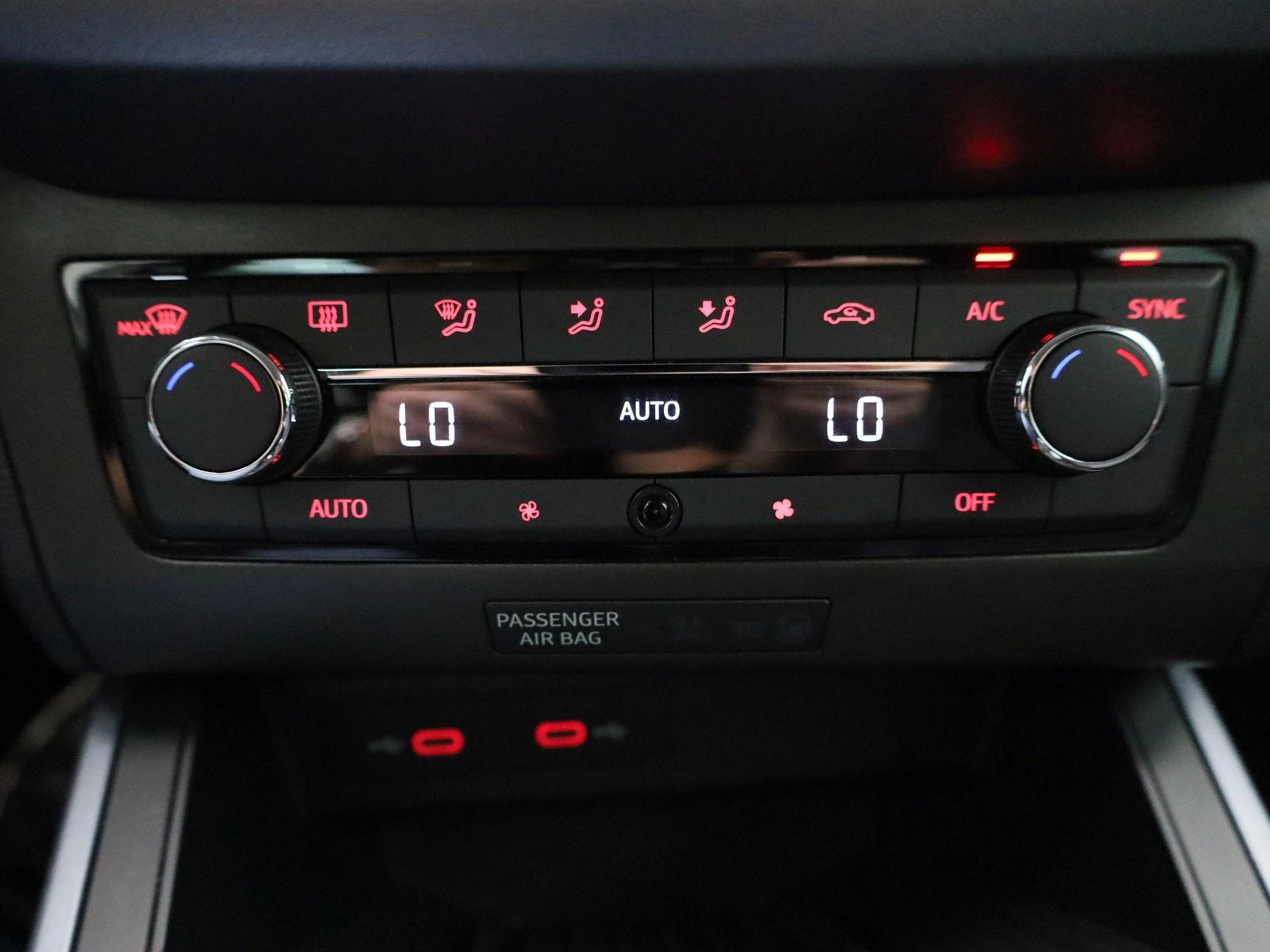 SEAT-Arona-image-20