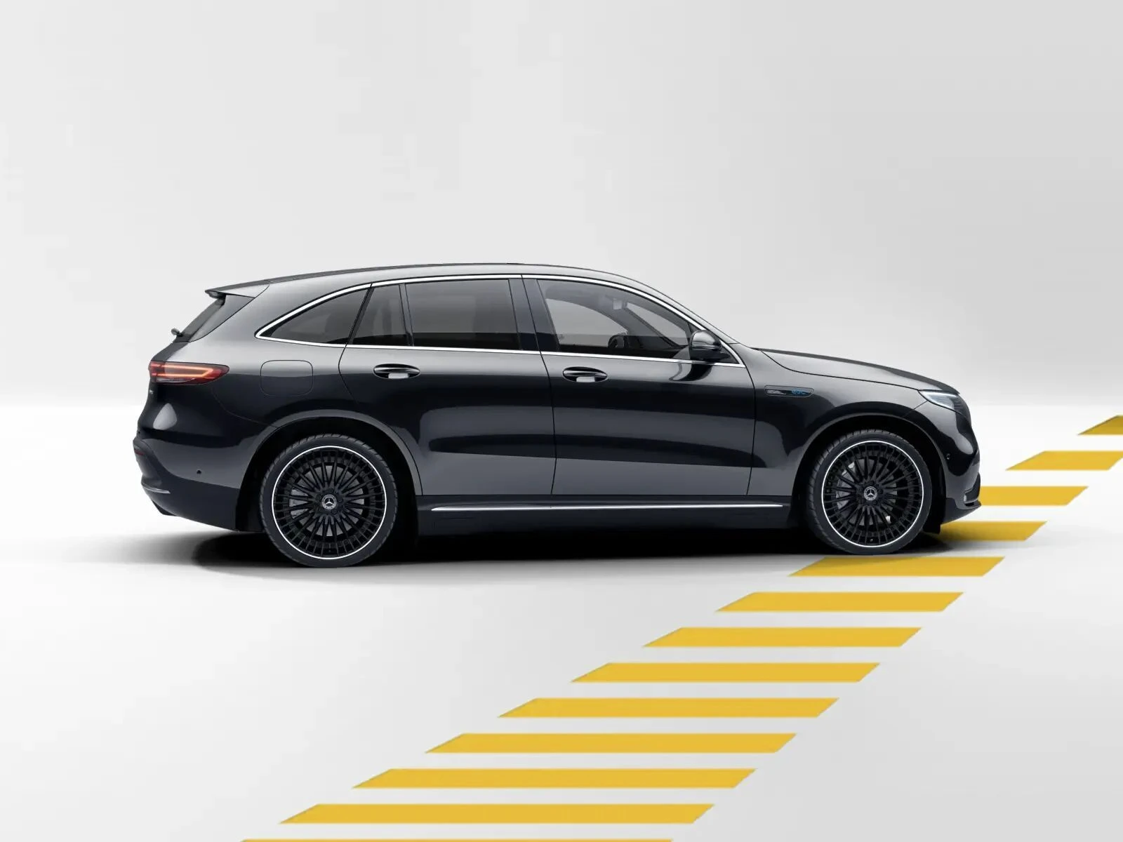 Mercedes-Benz-EQC 400-image-7