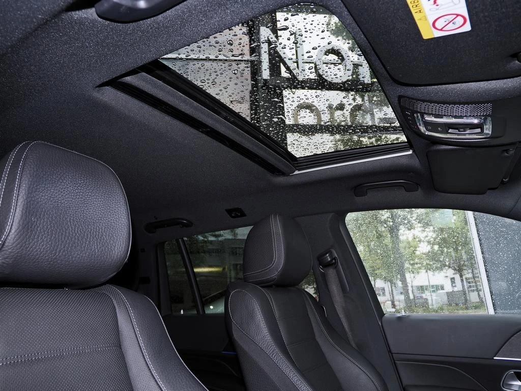 Mercedes-Benz-GLS 450 d-image-15