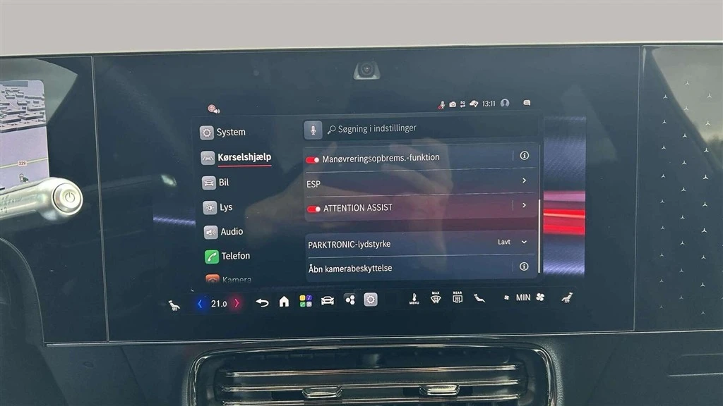 Mercedes-Benz-CLA-image-17