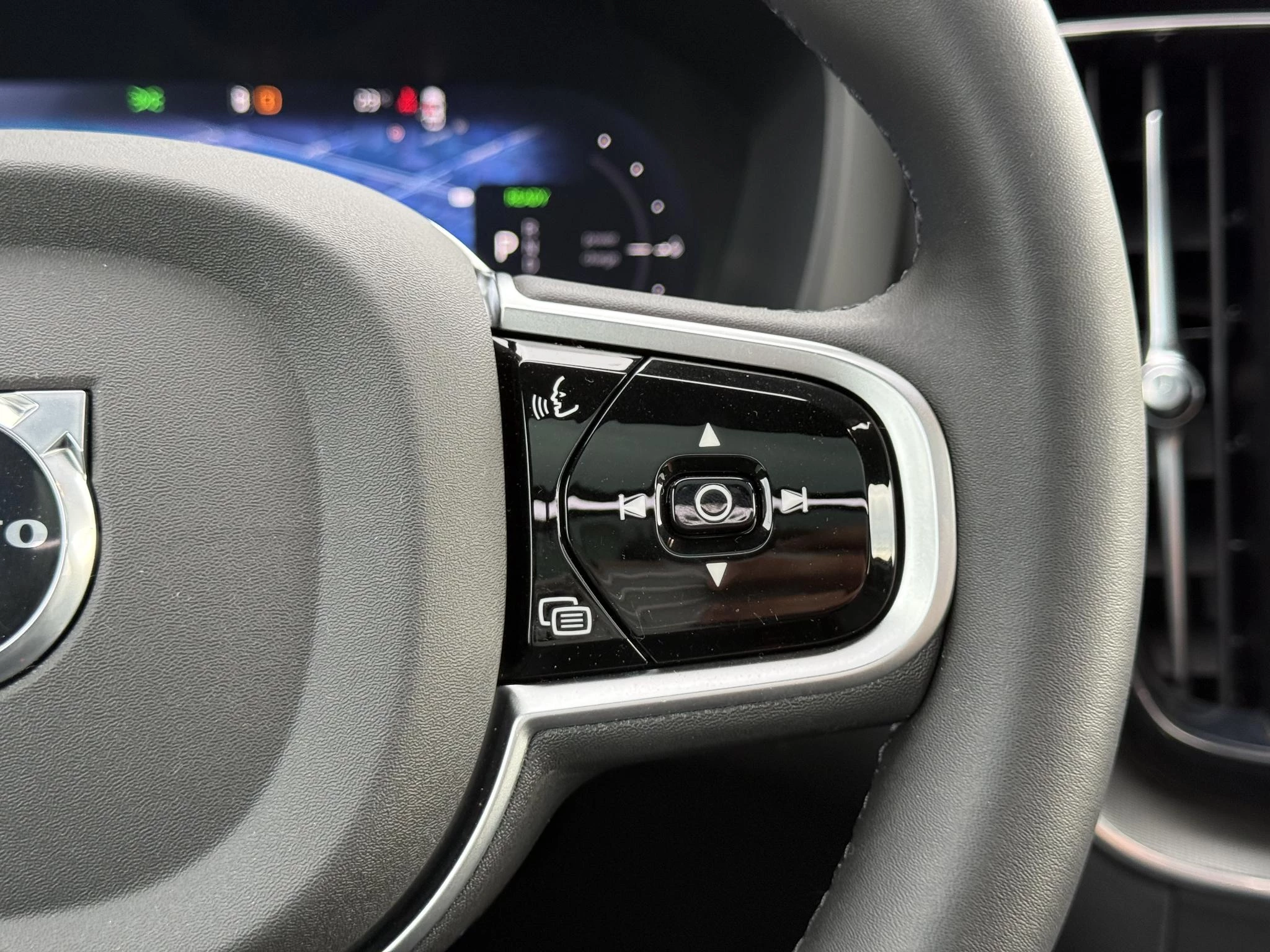 Volvo XC60 T6 Black Edition Ultra AWD Plug-in Hybrid