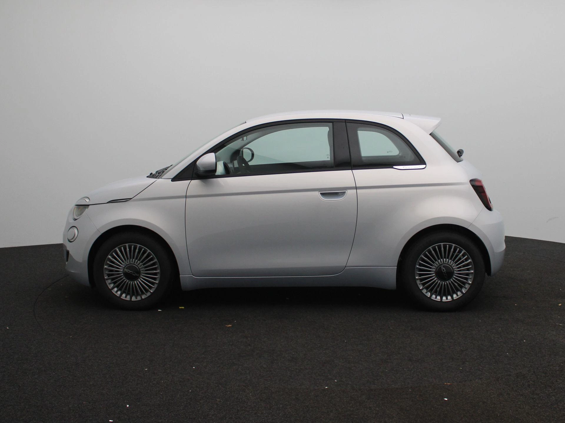 Fiat-500-image-3