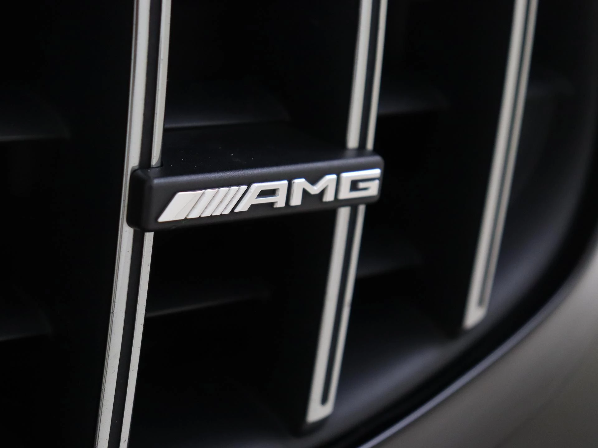 Mercedes-Benz-GLB-image-10