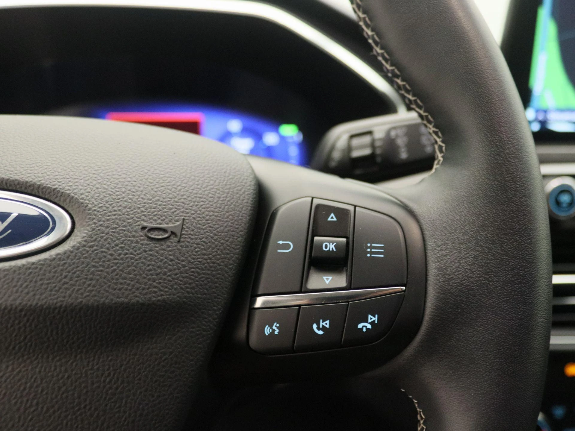 Ford-Kuga-image-19
